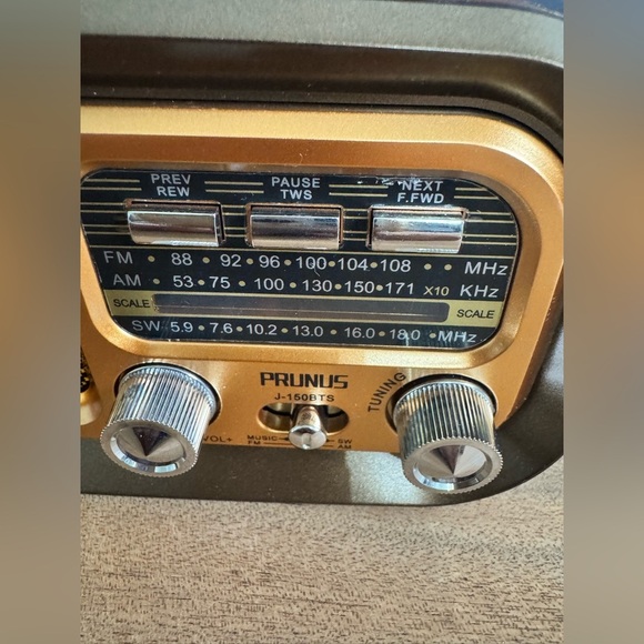 NIB Prunus J-150 BTS Retro Solar Powered Radio AM/FM Bluetooth Portable Speaker - Picture 2 of 8
